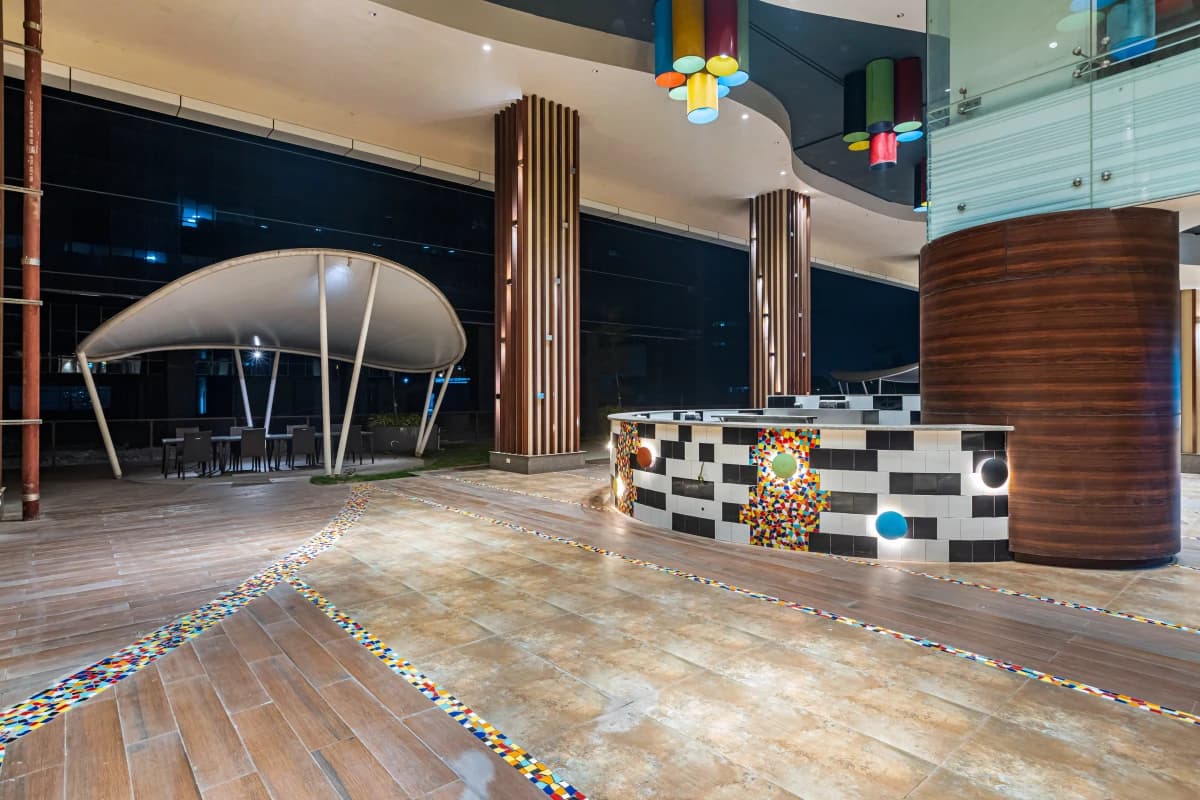 Aurum Capitaland Podium image 6