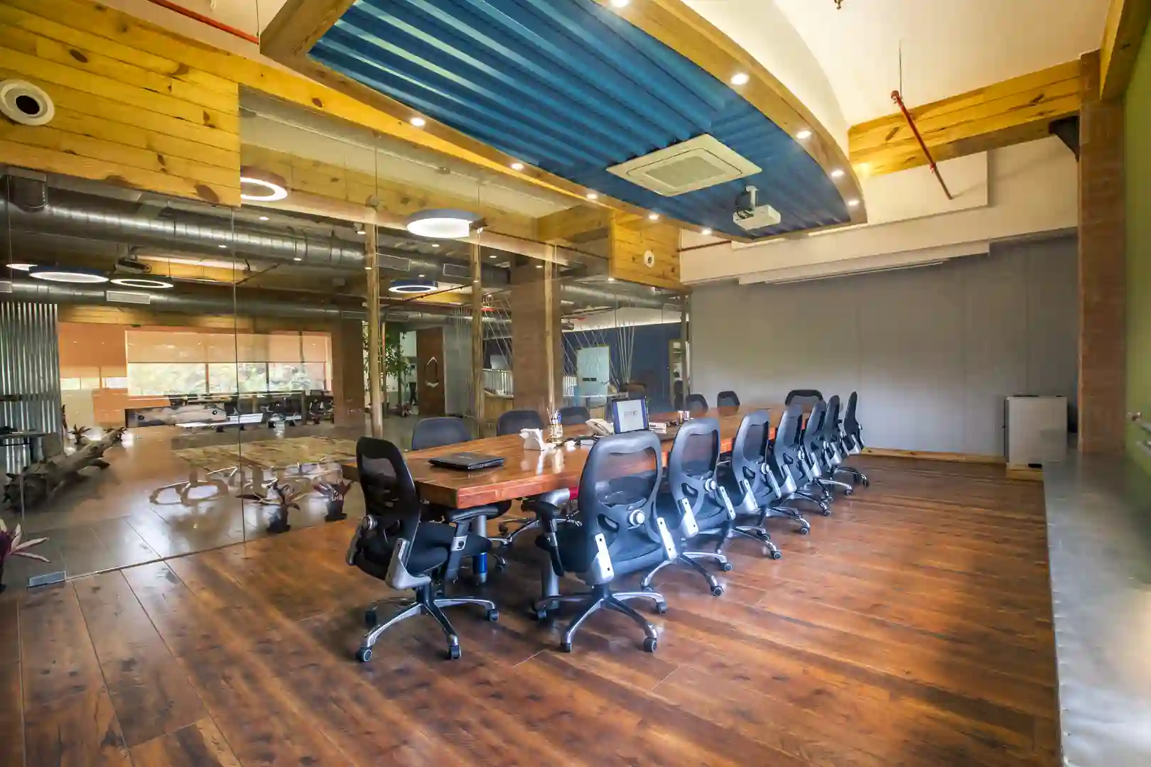 Revive Office image 5
